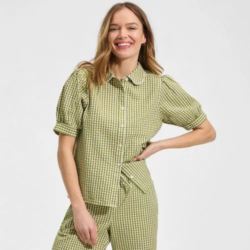 Women's Seersucker Peter Pan Collar Shirt