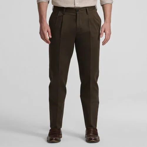Men's No Iron Traditional Fit Pleated Front Chino Pant