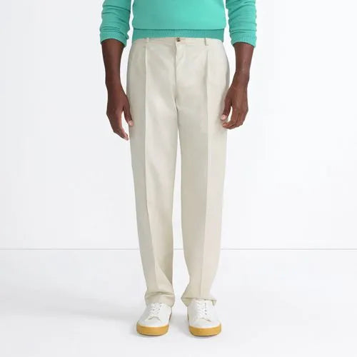 Men's No Iron Traditional Fit Pleated Front Chino Pant