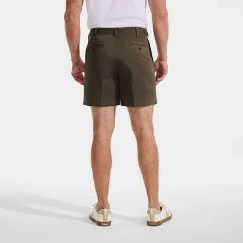 Men's No Iron 6" Comfort Waist Pleated Front Chino Short