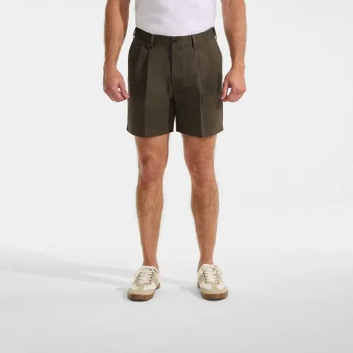 Men's No Iron 6" Comfort Waist Pleated Front Chino Short