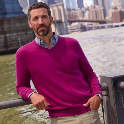 Men's Fine Gauge Cashmere V-neck Sweater