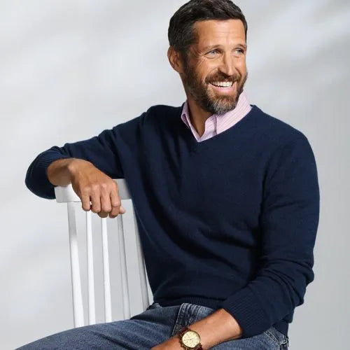 Men's Fine Gauge Cashmere V-neck Sweater