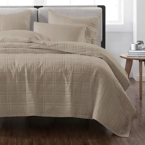 Cannon Heritage Solid Quilt Set