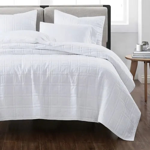Cannon Heritage Solid Quilt Set