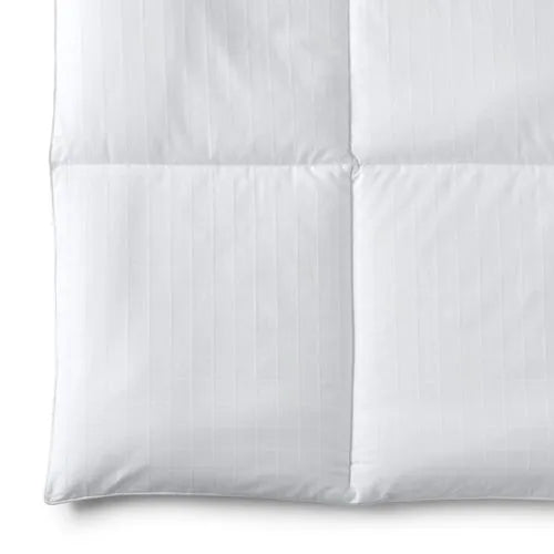 Temperature Regulating Comforter