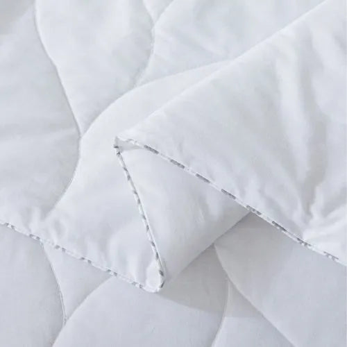 Waverly Antimicrobial Cotton White Duck Down and Feather Bed Blanket
