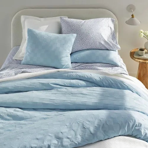 Textured Pattern Comforter