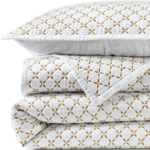 Embroidered Diamond Double Voile Quilt
