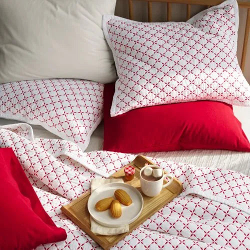 Embroidered Diamond Double Voile Quilt