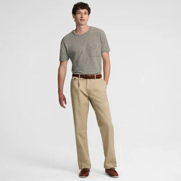 Men's Knockabout Comfort Waist Relaxed Fit Pleated Front Chino Pant