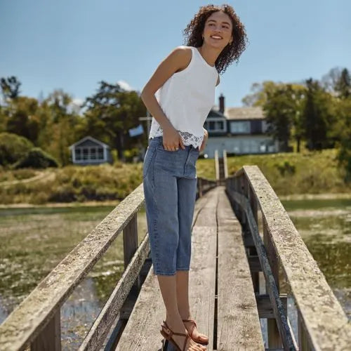 Women's Soft Denim Mid Rise Relaxed Capri Jeans